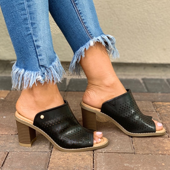 NIB Black Perforated Peep Toe Block Heel Mules - Picture 2 of 8